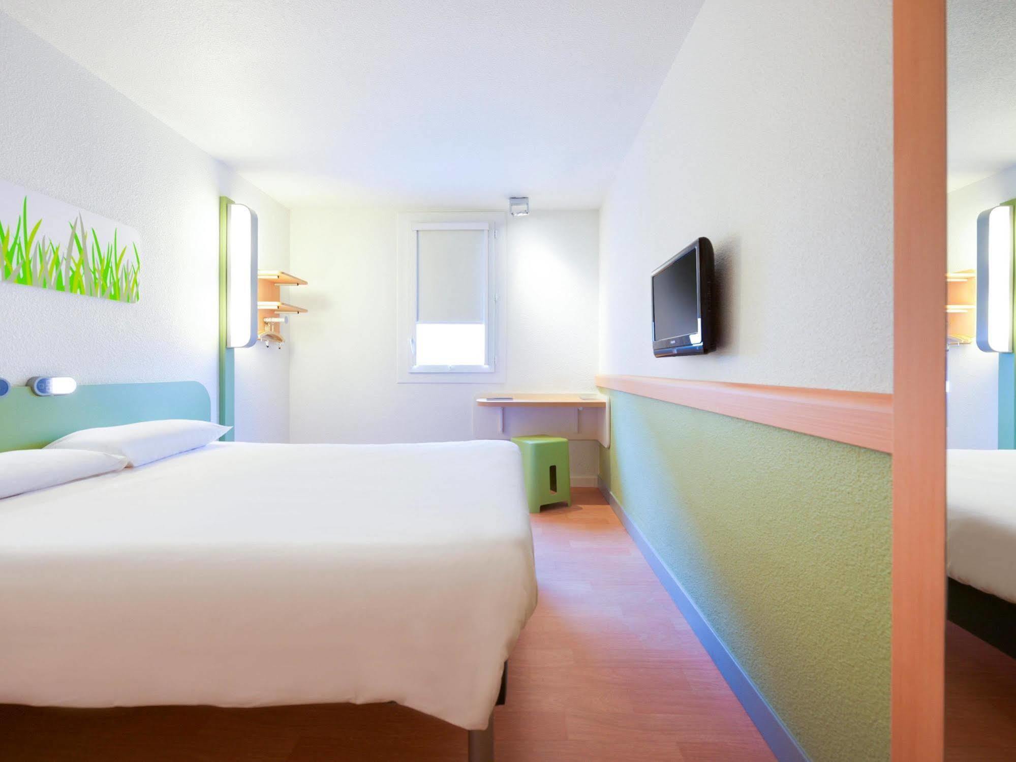 Ibis Budget Saint Paul Les Dax Экстерьер фото